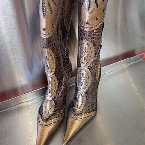 Women's boots
